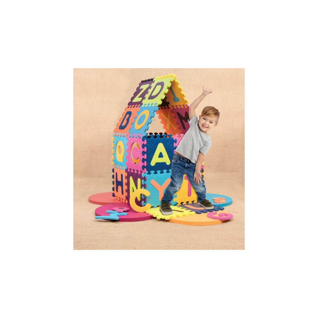 Mata piankowa z 26 kolorowymi puzzlami - alfabet - BTOYS