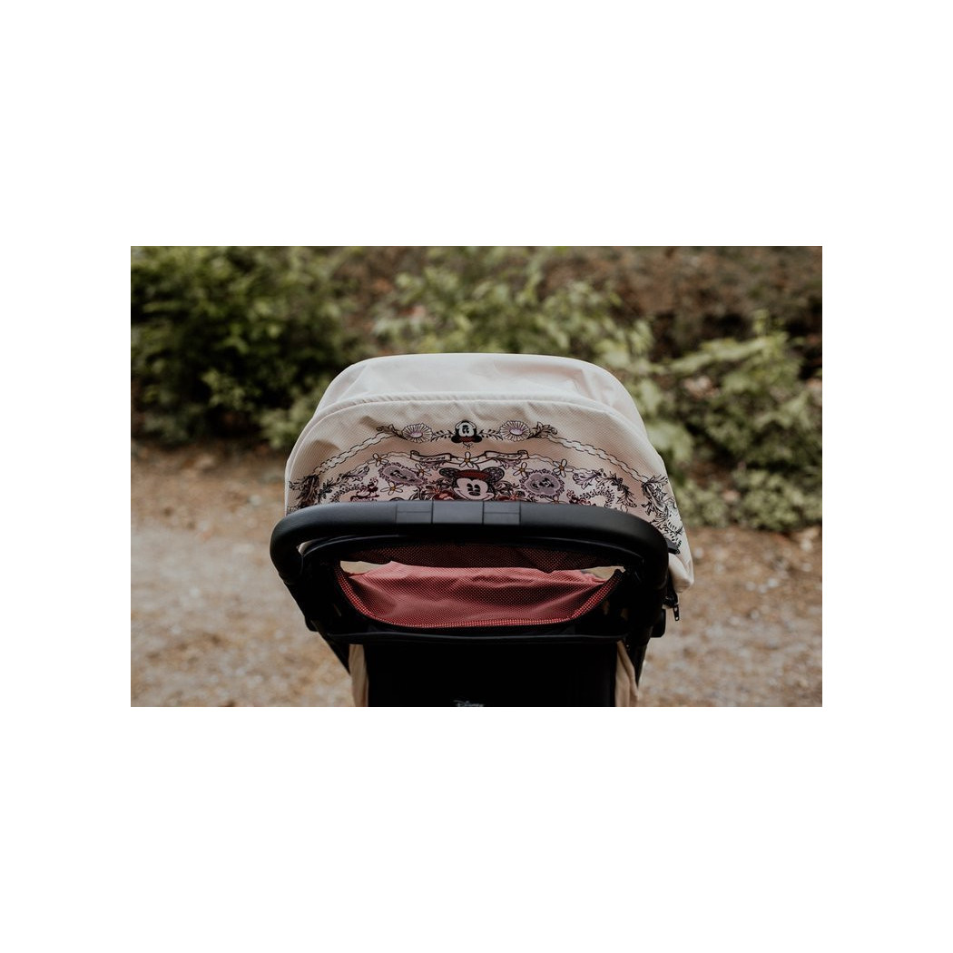 Minnie Ornamet Buggy GO - Kompaktowy Wózek Spacerowy Ze Zintegrowaną Torbą Transportową - DISNEY By Easywalker Buggy GO - Spacer