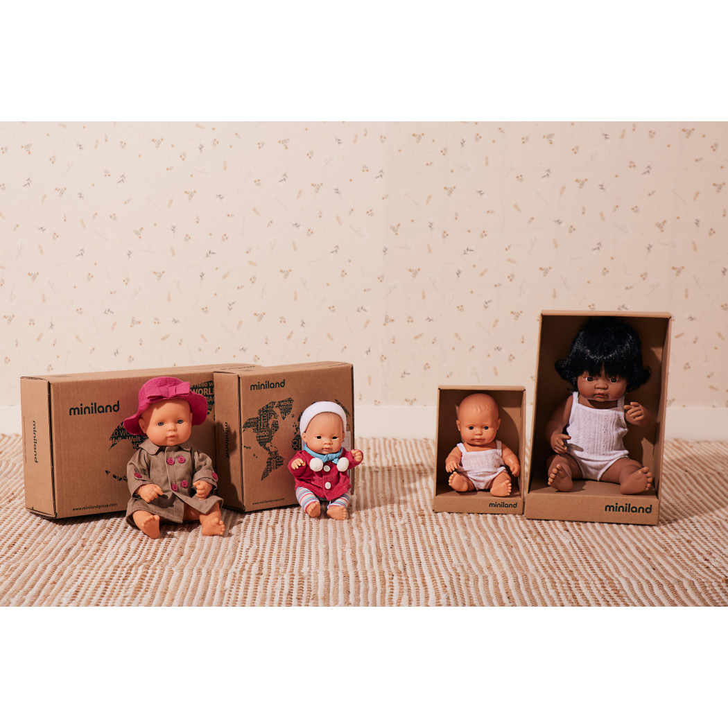 Europejczyk 21 cm - Lalka Chłopiec Europejczyk - Miniland Baby - Miniland