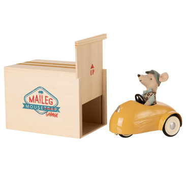 Myszka w Żółtym Samochodziku - Mouse Car With Garage Yellow - Little Brother - Maileg