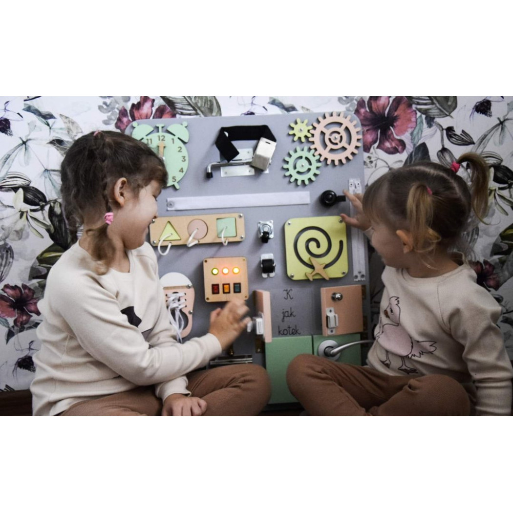 Duża Tablica Manipulacyjna - Szara z Kolorowymi Elementami - Montessori - Woobiboo