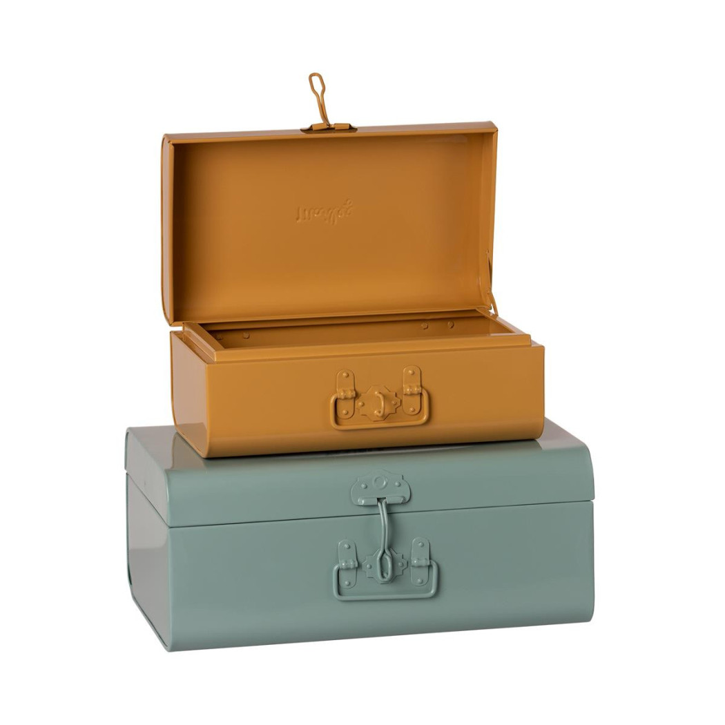 Zestaw Dwóch Metalowych Walizek - Blue /Ocher - Storage Suitcase Set - Maileg