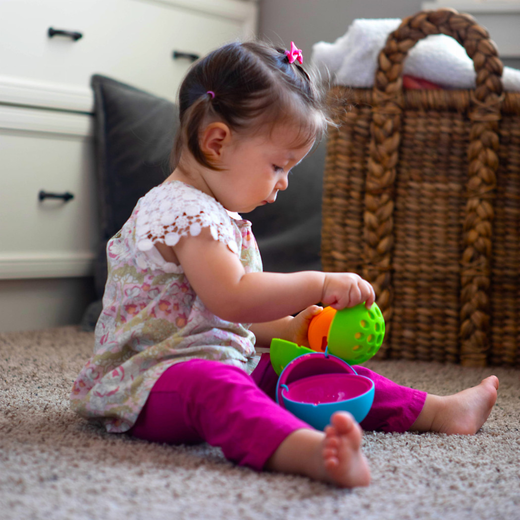 Kula OombeeBall - Zabawka Sensoryczna - Fat Brain Toys