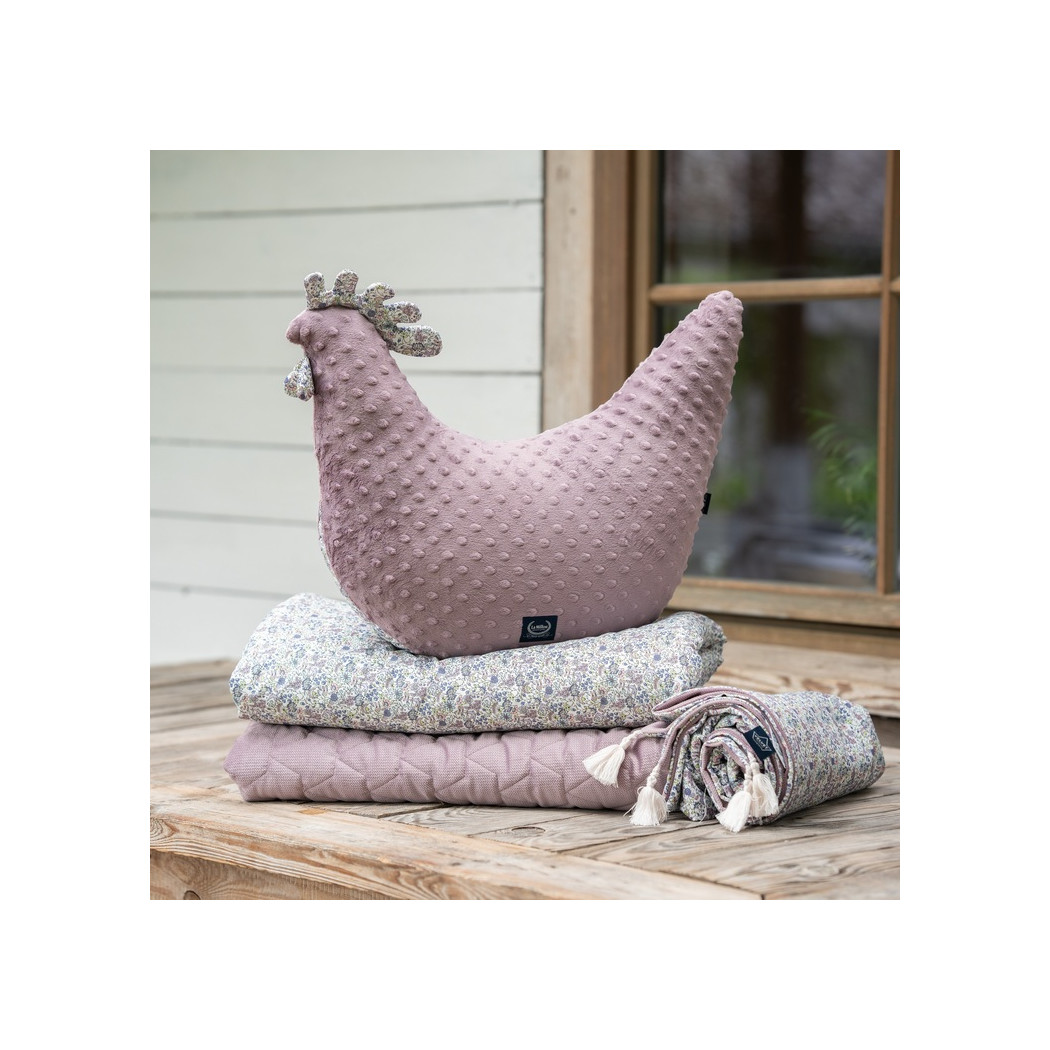 Kura Babci Dany - Powder Pink & Princess Chessboard - Ozdobna Poduszka do Karmienia - La Millou