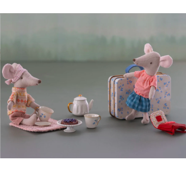 Blue Madelaine - Zestaw Herbaciany w Walizce - Afternoon Treat, Mouse - Akcesoria Dla Lalek - Maileg