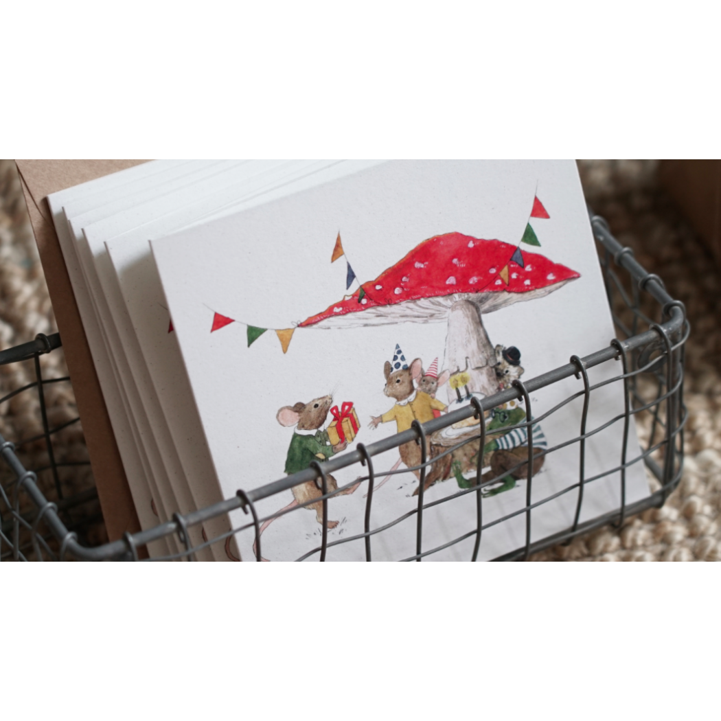 Pod Muchomorem - Kartka Urodzinowa - Hi Little