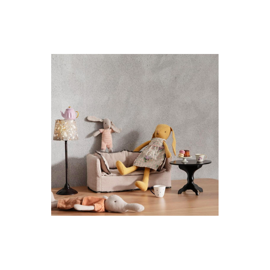 Brązowy Króliczek w Koszulce i Spodenkach - Rabbit size 1 - Brown - Shirt And Shorts - Maileg