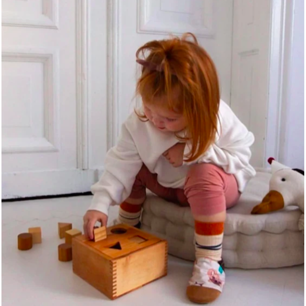 Picnic Flowers Onyx - rozmiar 18-24 miesięcy - Papcie Titot - SKÓRZANA PODESZWA