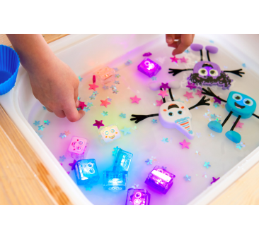 Party Pal - Zestaw 4 kostek Sensorycznych Świecących w Wodzie - Wielokolorowe - Glo Pals