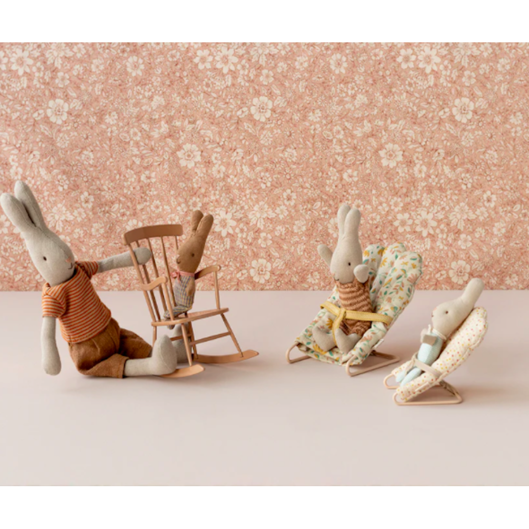 Leżaczek w Kropki - Babysitter My - Akcesoria dla Lalek - Maileg