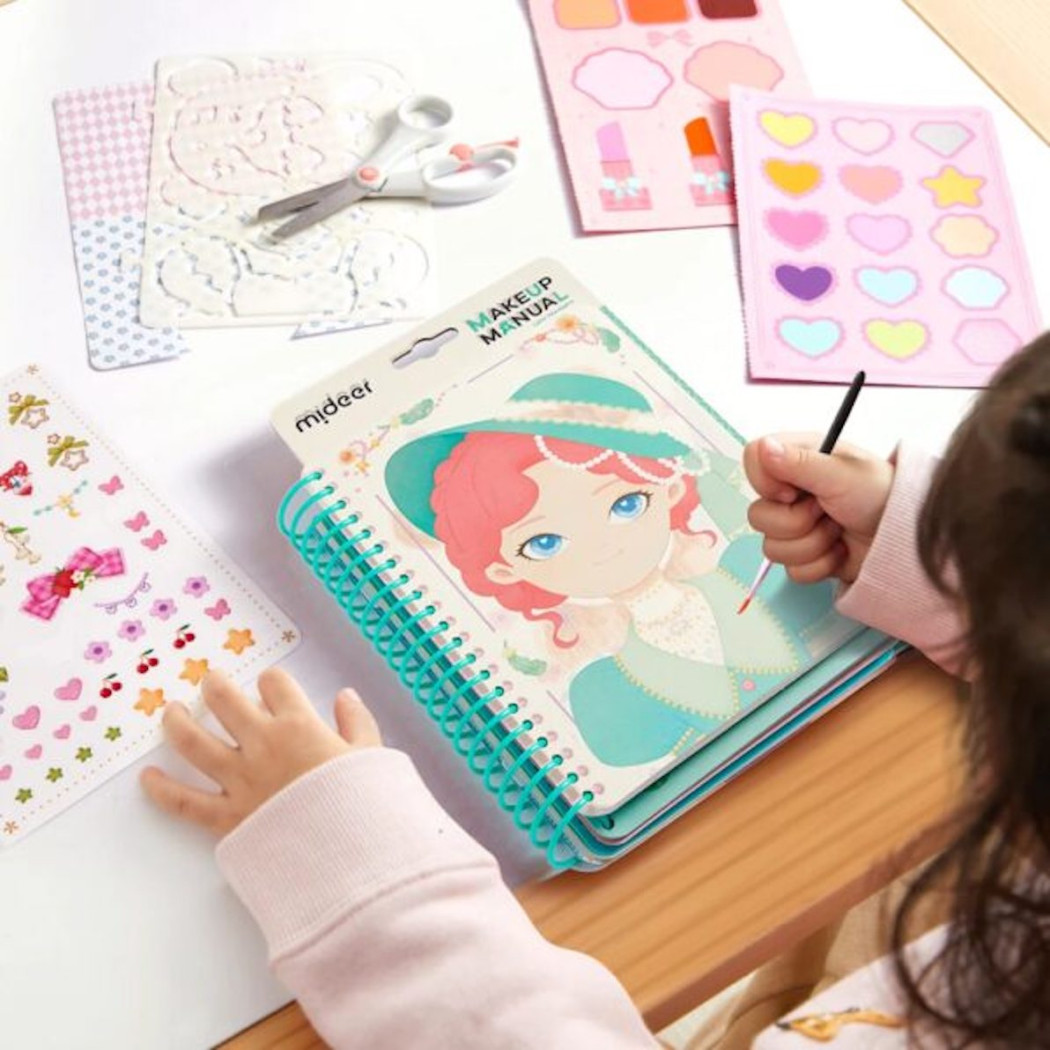 Dama na Przyjęciu - Kreatywny Zeszyt Małej Makijażystki - Mideer