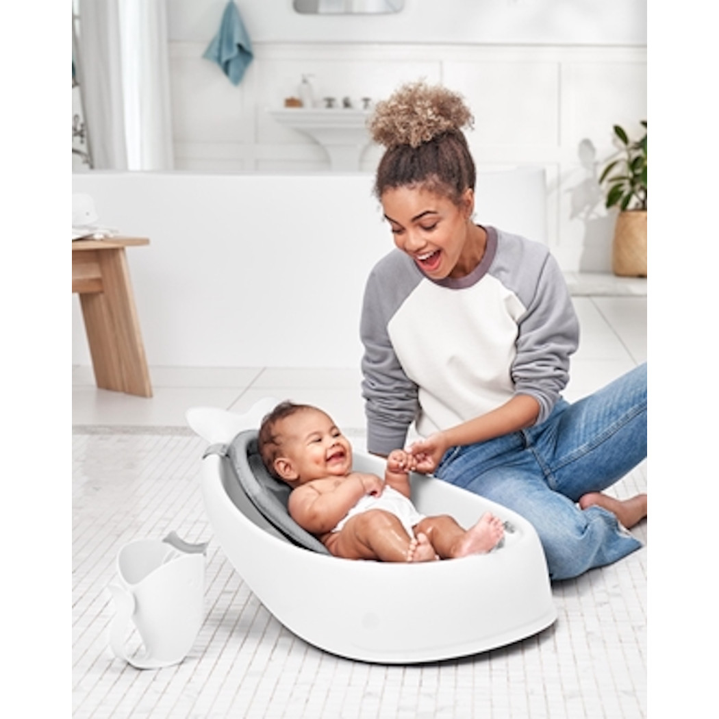 Wodospad Wieloryb Moby White/Biały - Kubek do Mycia Głowy - Skip Hop