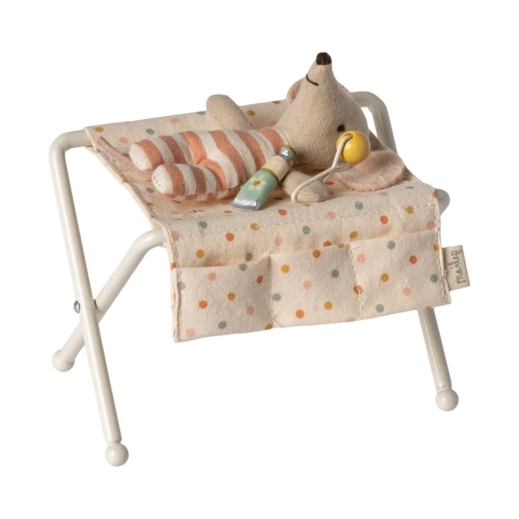 Przewijak - Off White - Nursery Table Baby Mouse - Akcesoria dla Lalek - Maileg