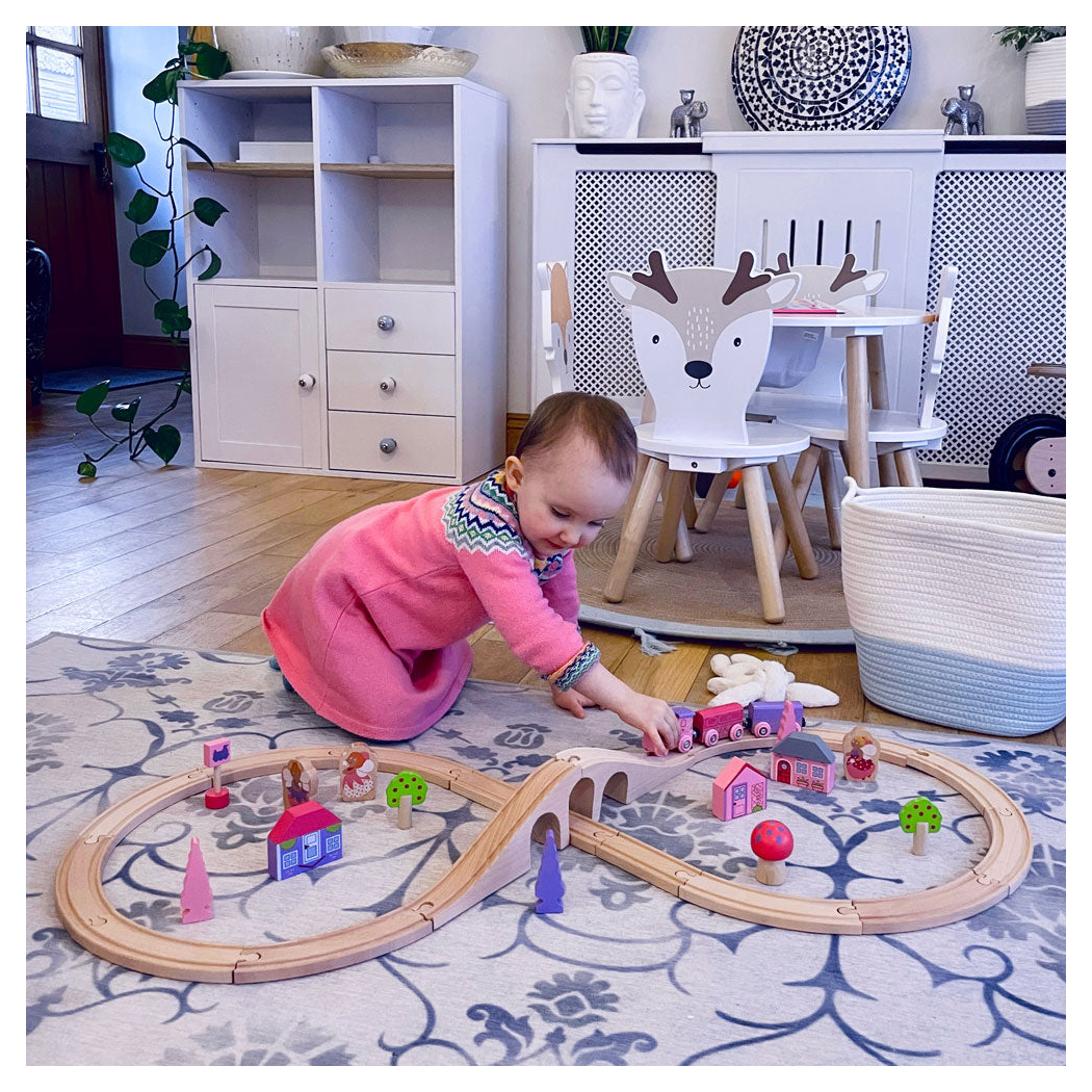 Bajeczna Kraina - Drewniana Kolejka w Odcieniach Różu - 35 Elementów - BigJigs