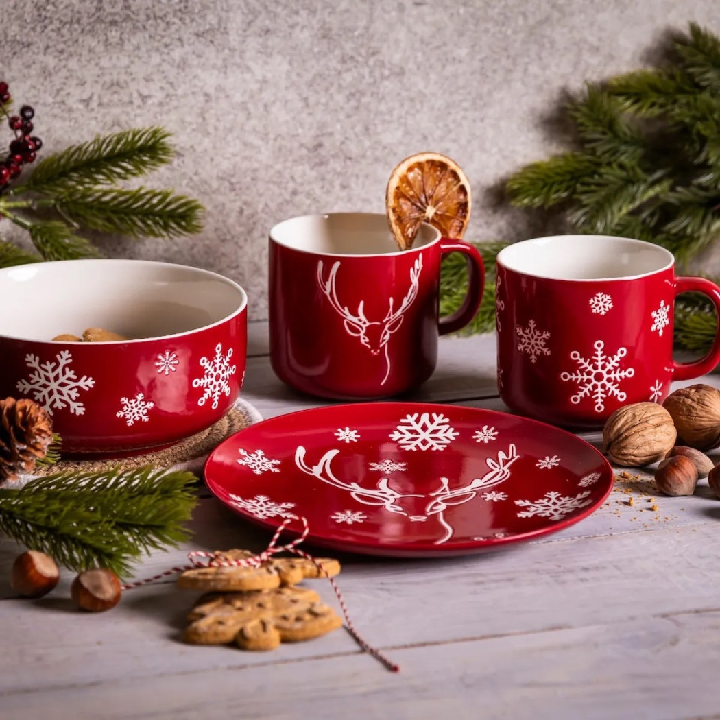 Jeleń - Czerwony Kubek Baryłka 370 ml - Zimowe Marzenia - Altom Design