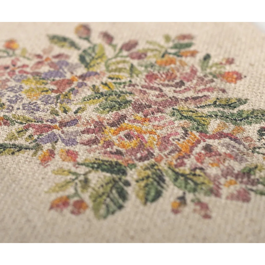 Dywanik w Kwiaty 16x10,5 cm - Rug Flowers Medium - Akcesoria Dla Lalek - Maileg