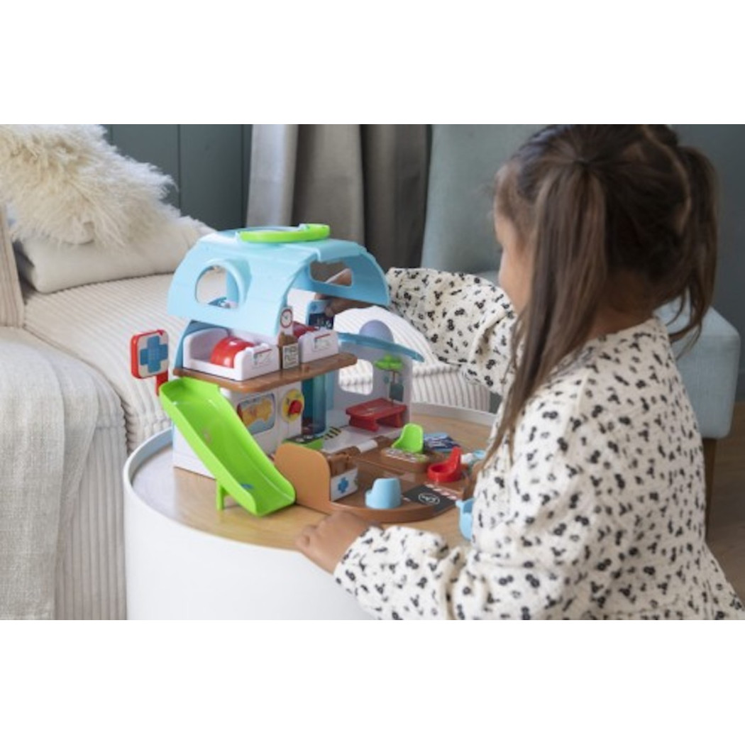 Leśny Szpital - Przenośny Domek z Wyposażeniem i Figurką Lekarza - Klorofil