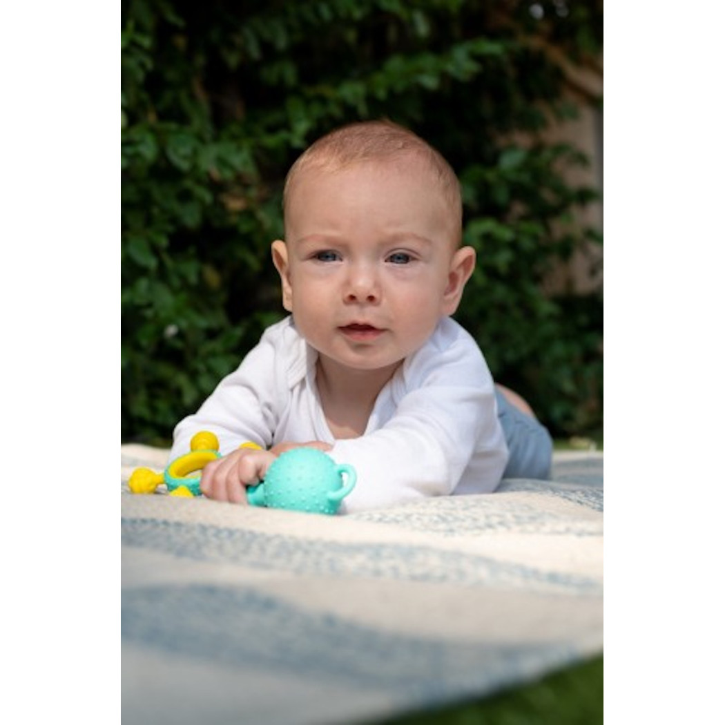 Gumlii - Gryzak Sensoryczny z Wypustkami i Grzechotką - Mobi