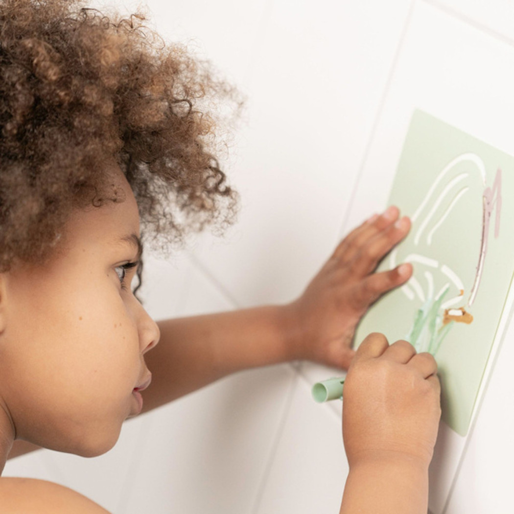 Zmywalne Kredki do Kąpieli z Szablonami i Gąbką - Forest Friends - Little Dutch