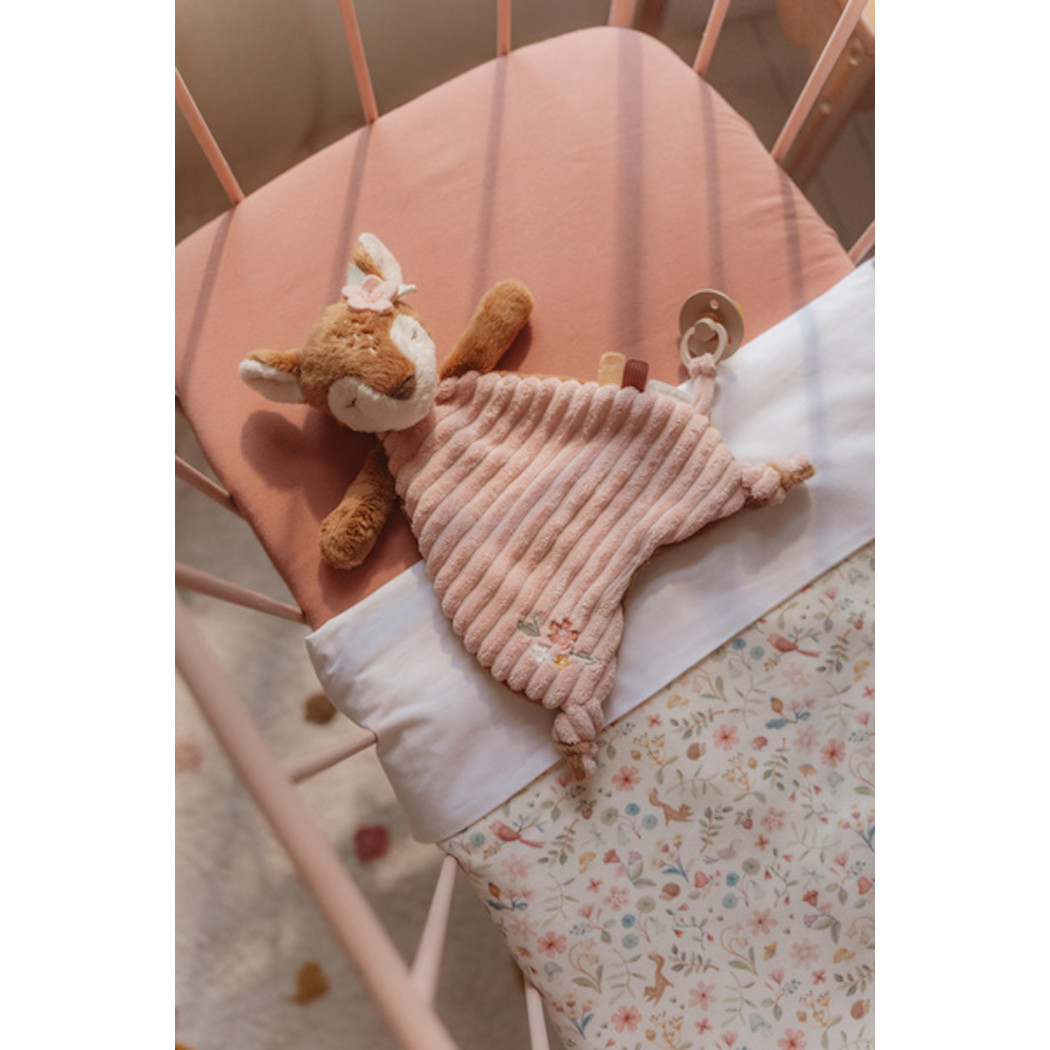 Duża Sarenka - Maskotka Przytulaczek z Zawieszką Do Smoczka - Forest Friends -  Little Dutch