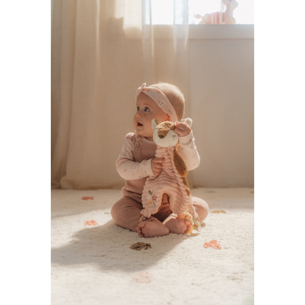 Duża Sarenka - Maskotka Przytulaczek z Zawieszką Do Smoczka - Forest Friends -  Little Dutch