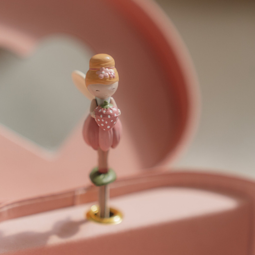 Różowa Szkatułka na Biżuterię w Kształcie Serca z Pozytywką i Wróżką - Fairy Garden - Little Dutch