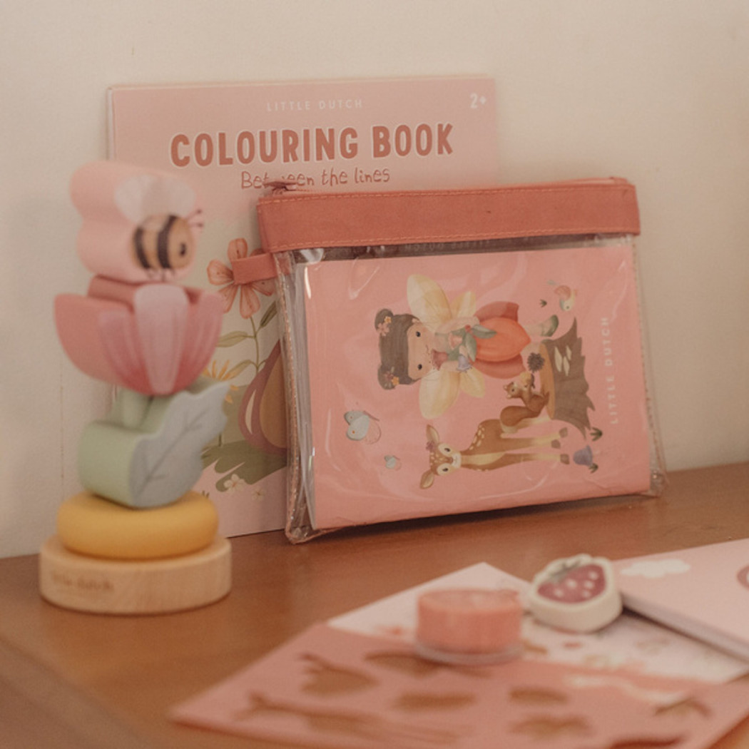 Różowy Piórnik z Zestawem Artykułów Papierniczych - Notes, Ołówek - Fairy Garden - Little Dutch