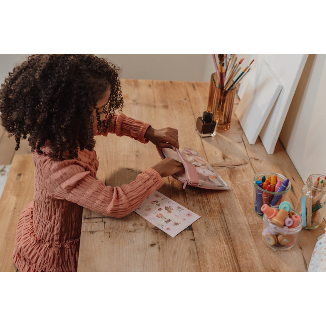 Różowy Piórnik z Zestawem Artykułów Papierniczych - Notes, Ołówek - Fairy Garden - Little Dutch