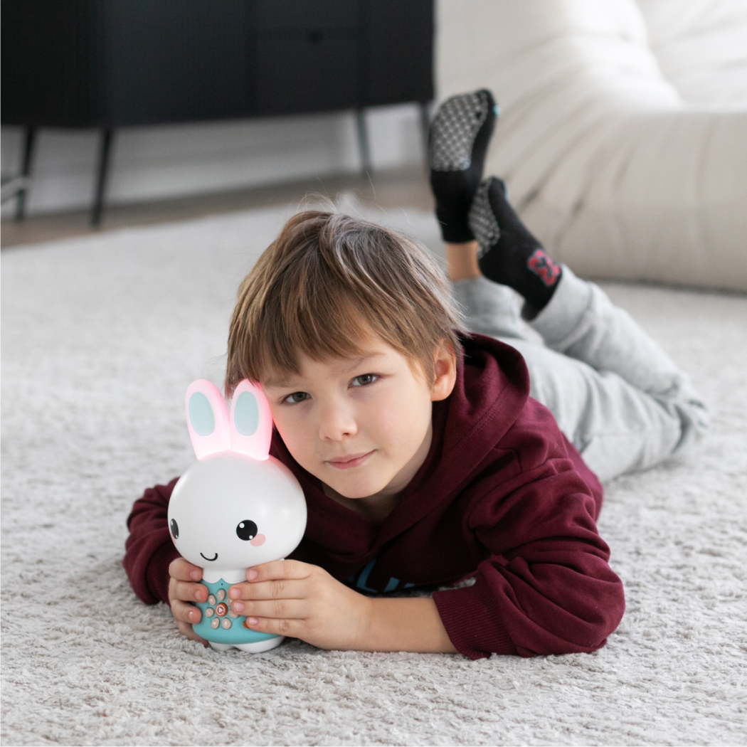 Króliczek Honey Bunny Pro - Pudrowy Róż - Zabawka Edukacyjna - Alilo