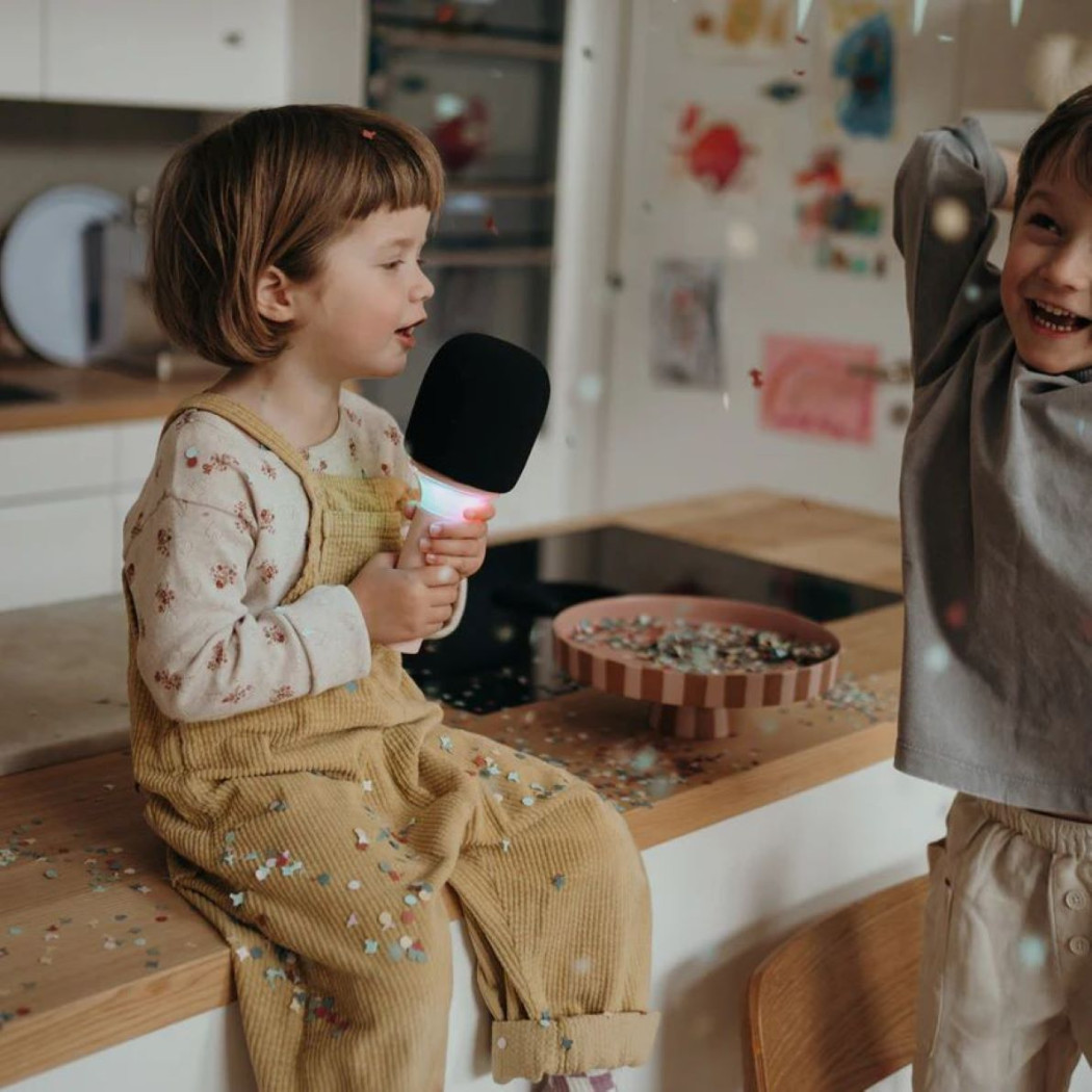 Świecący Mikrofon Karaoke - Różowy - KIDYWOLF