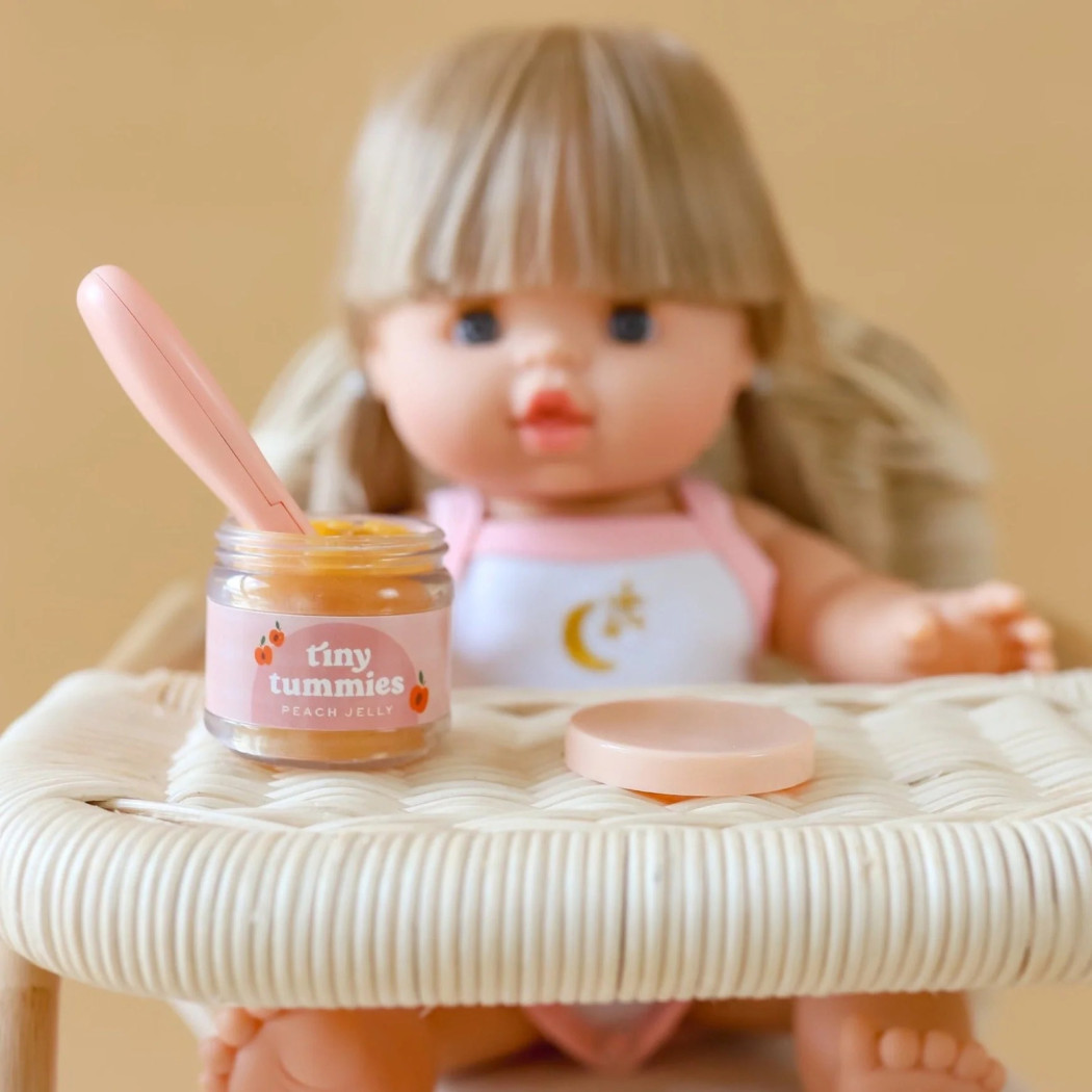 PROMOCJA Truskawkowy Słoiczek z Łyżeczką - Zestaw Do Pielęgnacji Lalek - Tiny Harlow