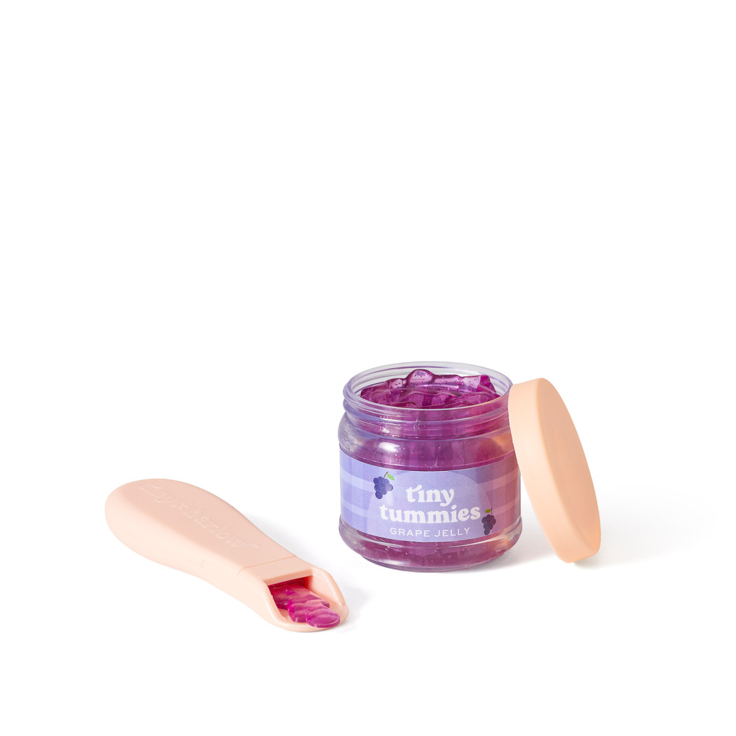 Winogronowy Słoiczek z Łyżeczką - Zestaw Do Pielęgnacji Lalek - Tiny Harlow