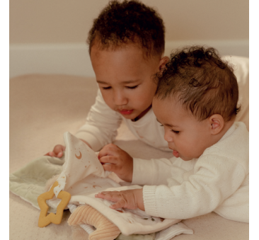 Książeczka Aktywizująca Newborn Naturals - Mięciutka Sensoryczna z Gryzakiem - Little Dutch