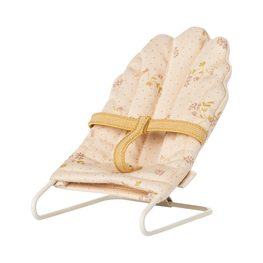 Leżaczek Kremowy w Gałązki - Babysitter Micro - Akcesoria dla Myszek i Króliczków - Maileg