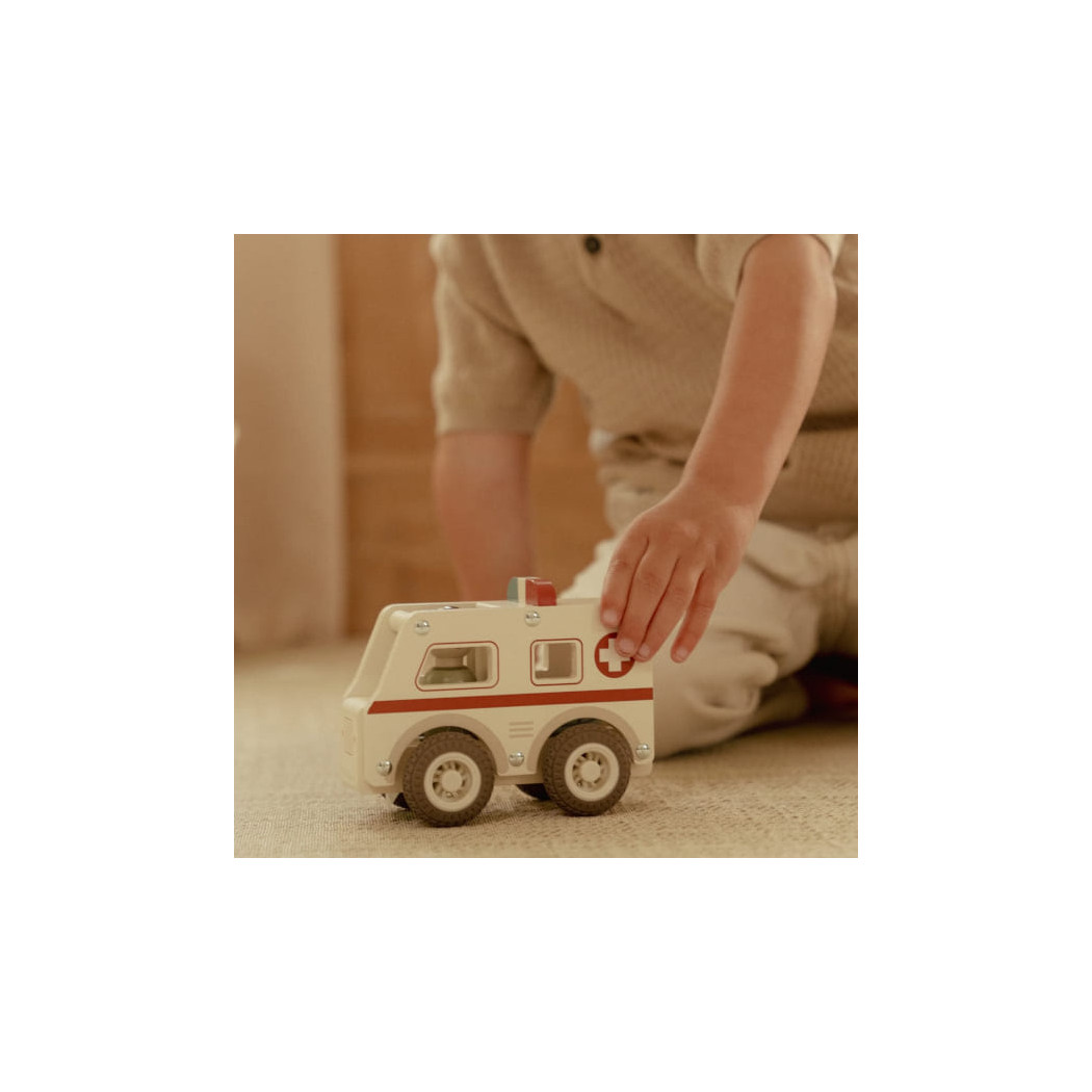 Ambulans - Drewniane Auto Ambulans z Wyjmowanym Ludzikiem - Little Dutch