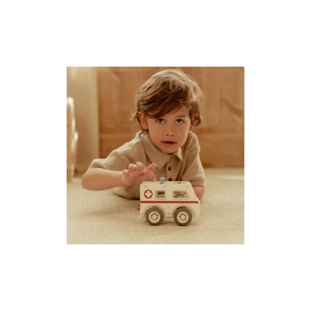 Ambulans - Drewniane Auto Ambulans z Wyjmowanym Ludzikiem - Little Dutch