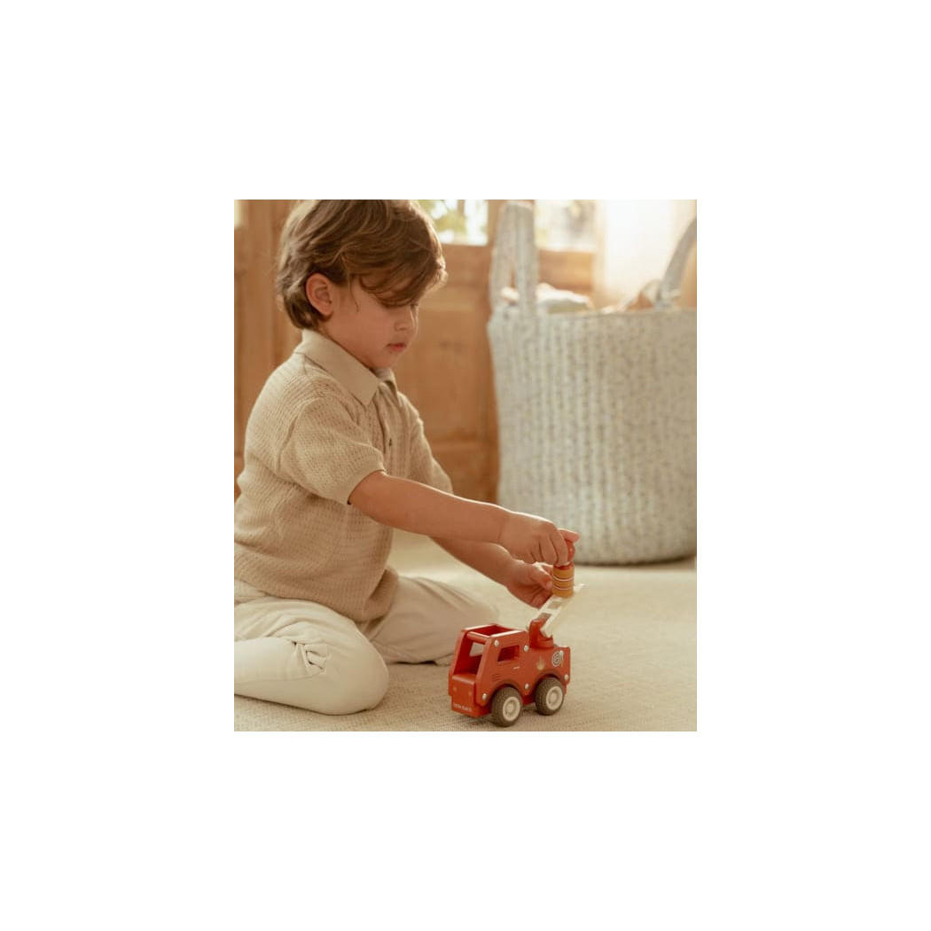 Straż Pożarna - Drewniane Auto Straż Pożarna z Wyjmowanym Ludzikiem - Little Dutch