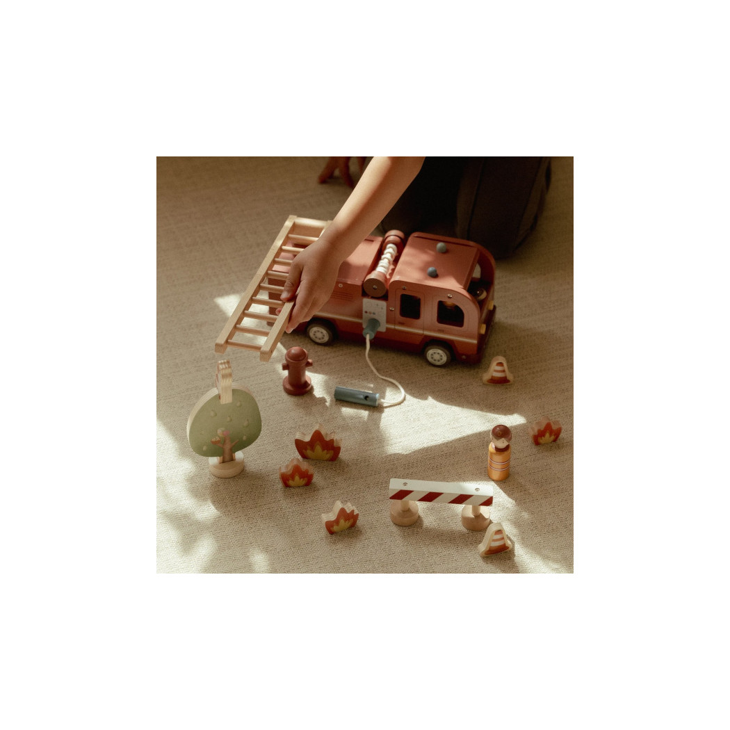 Wóz Strażacki - Drewniane Autko z Rozkładaną Drabiną, Strażakiem i Ogniem - Little Dutch