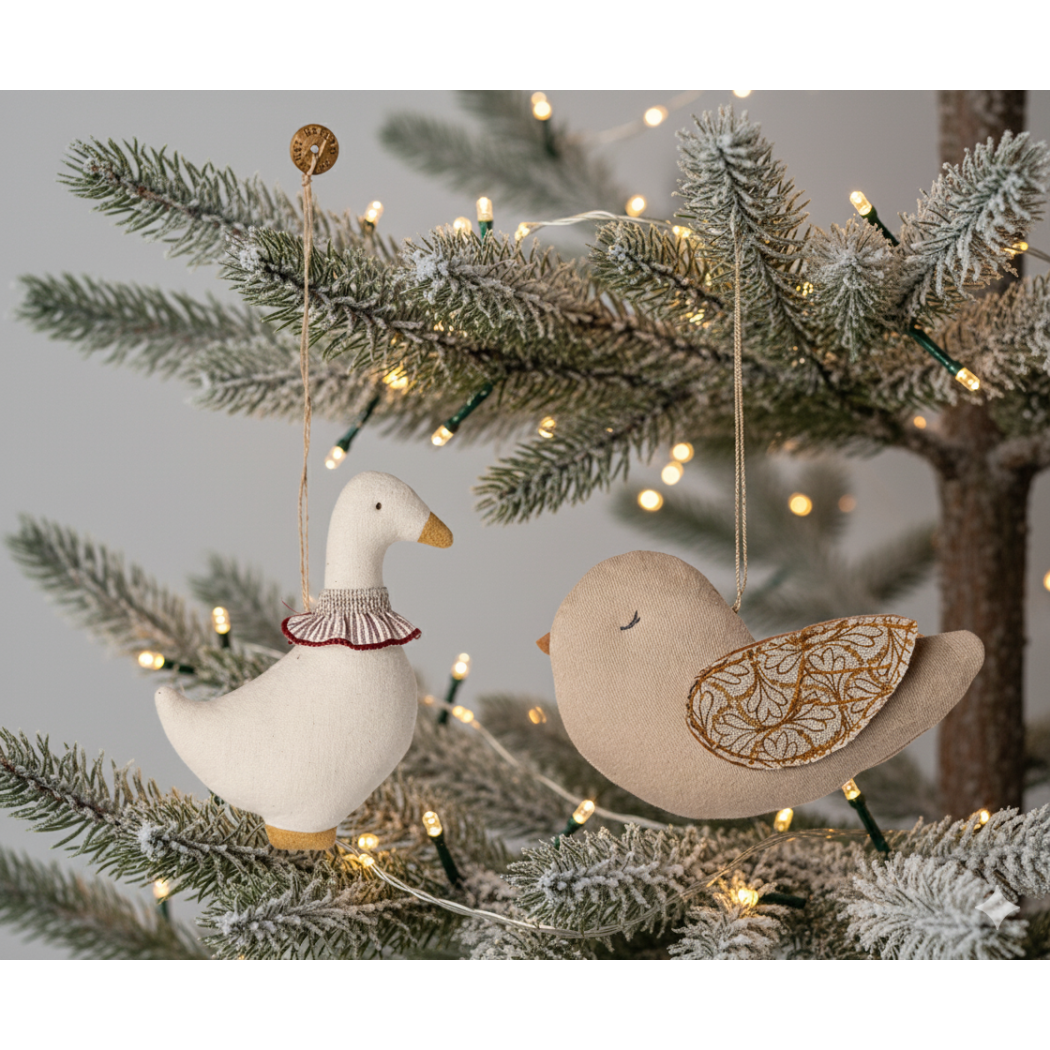 Ptaszek z Haftowanym Ornamentem - Piaskowy - Bawełniana Dekoracja Bożonarodzeniowa - Zawieszka - Maileg