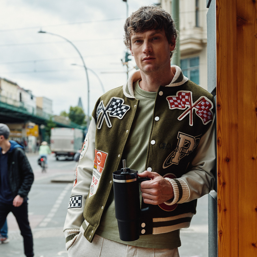 Black 2.0 - Czarny 0.89L - Quencher H2.0 FlowState Tumbler - Kubek Termiczny - Stanley