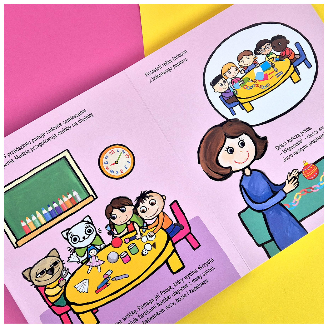 Kicia Kocia. Drużyna Gwiazdki - Książka Interaktywna z Wyjmowanymi Elementami - Anita Głowińska - Media Rodzina