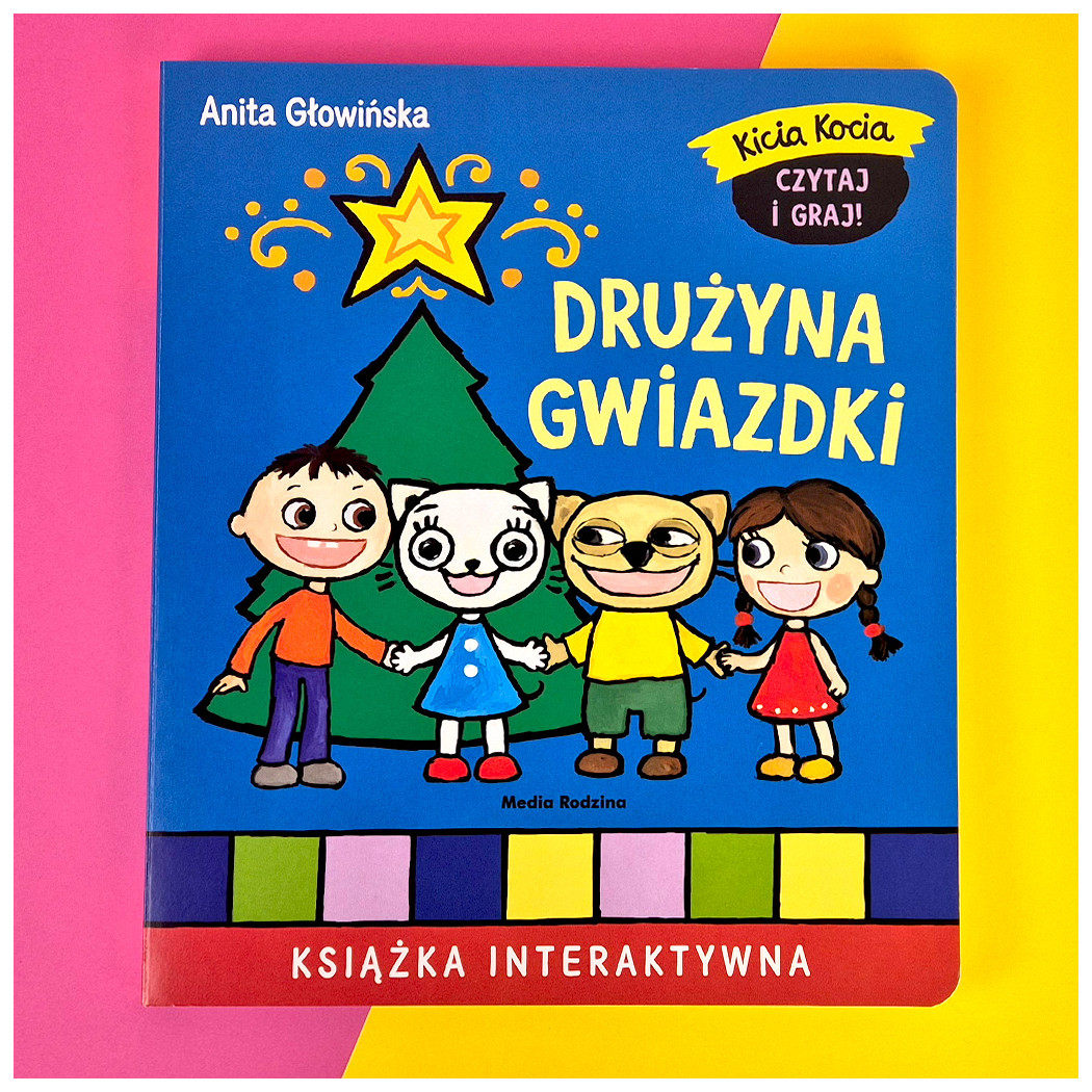 Kicia Kocia. Drużyna Gwiazdki - Książka Interaktywna z Wyjmowanymi Elementami - Anita Głowińska - Media Rodzina