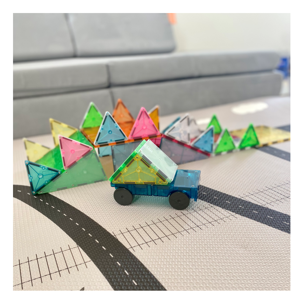 Grand Prix Frost - Zestaw z Podwoziami do Autek - Klocki Magnetyczne 50 elementów - Magna-Tiles