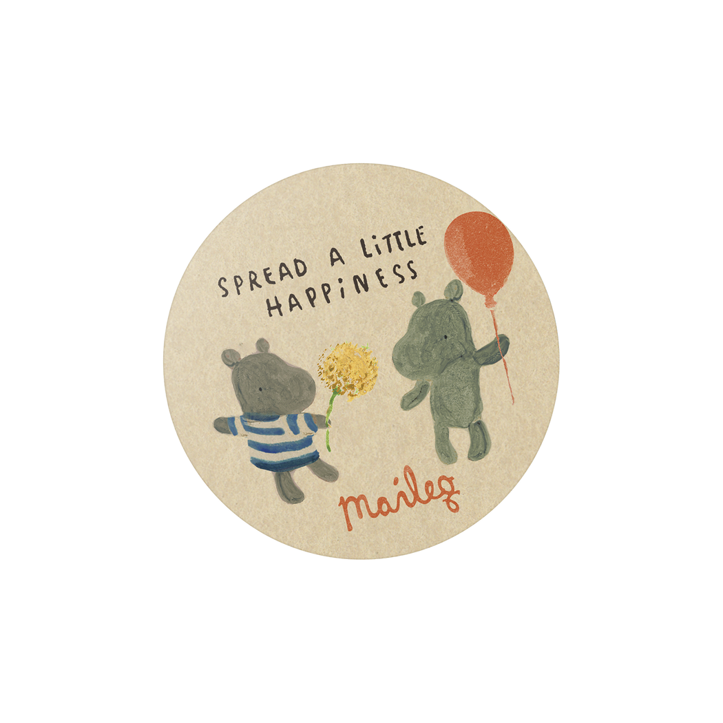 Okrągła Naklejka - Podziel się Odrobiną Szczęścia - Maileg