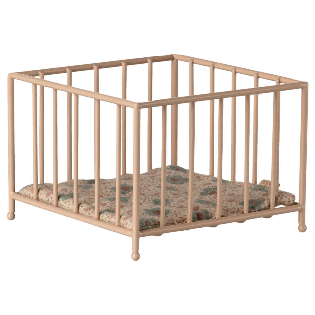 Różowe Łóżeczko Niemowlęce - Kojec z Materacykiem dla Myszek - rozmiar My (Mniejszy) - do Domku - Maileg