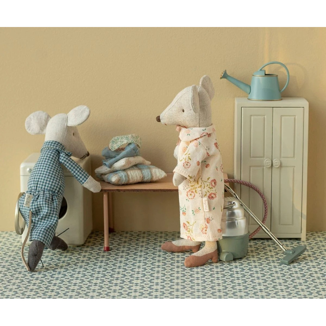 Babcia i Dziadek Myszka w Pudełku po Cygarach - Łóżko z Pudełka z Posłaniem - Maileg