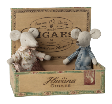 Babcia i Dziadek Myszka w Pudełku po Cygarach - Łóżko z Pudełka z Posłaniem - Maileg