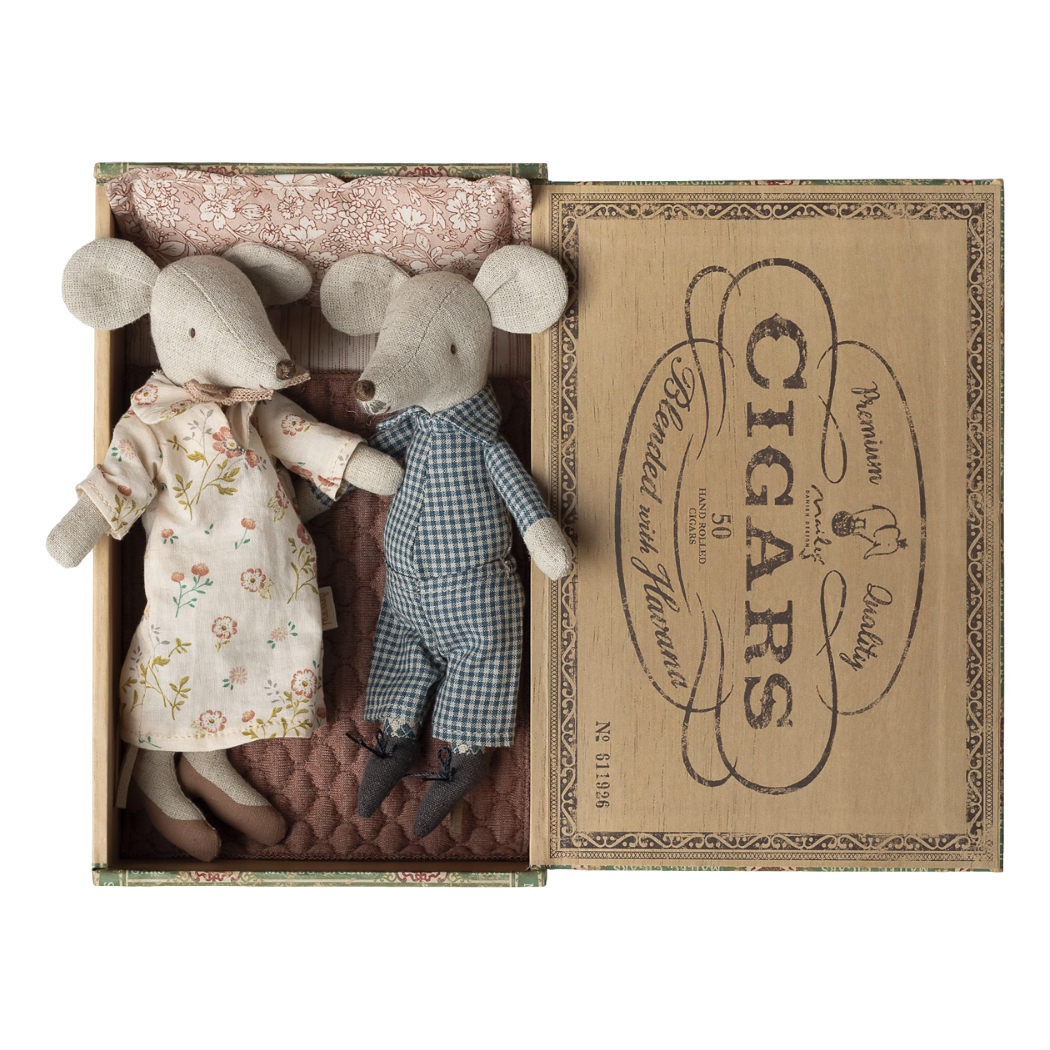 Babcia i Dziadek Myszka w Pudełku po Cygarach - Łóżko z Pudełka z Posłaniem - Maileg