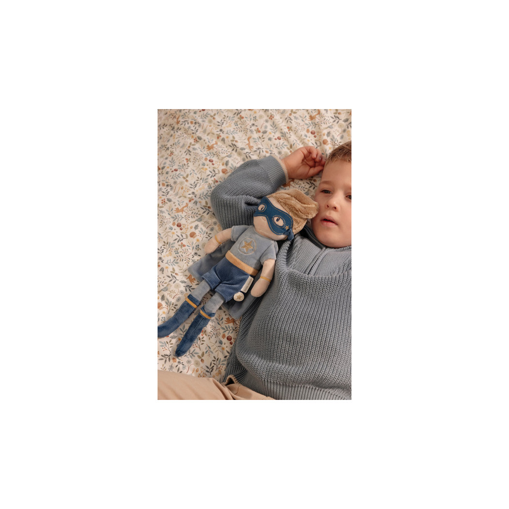 Jim Superbohater - Lalka Chłopiec w Kostiumie z Peleryną - Miękka Pluszowa Przytulanka 35 cm - Little Dutch