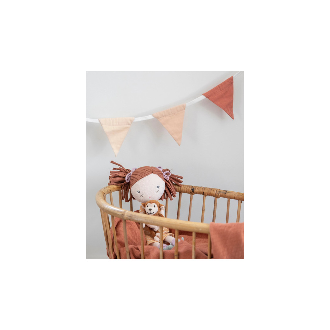 Sophie z Małpką - Miękka Pluszowa Lalka Przytulanka 35 cm - Magnetyczne Dłonie - Little Dutch